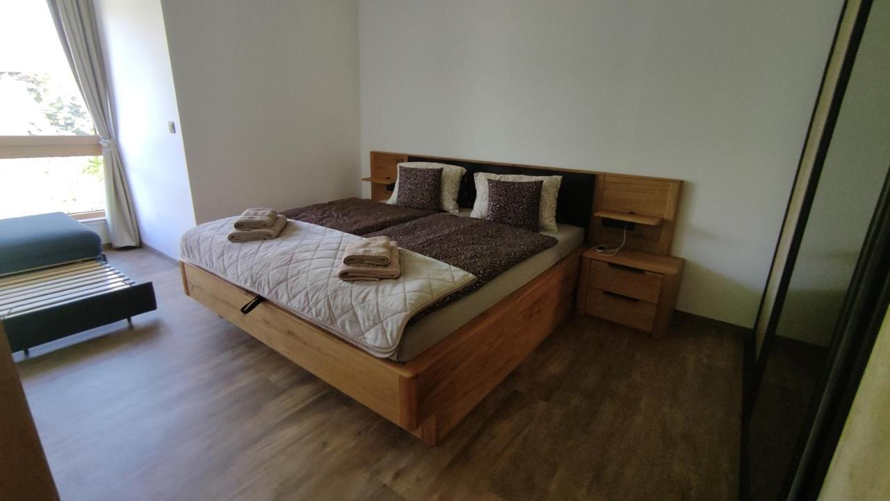 Apartmán s výhľadom na štíty Ovruč 312 Štrbské Pleso Exterior foto