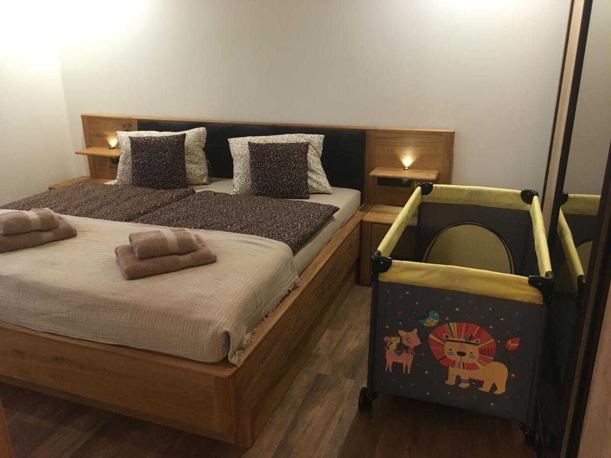 Apartmán s výhľadom na štíty Ovruč 312 Štrbské Pleso Exterior foto